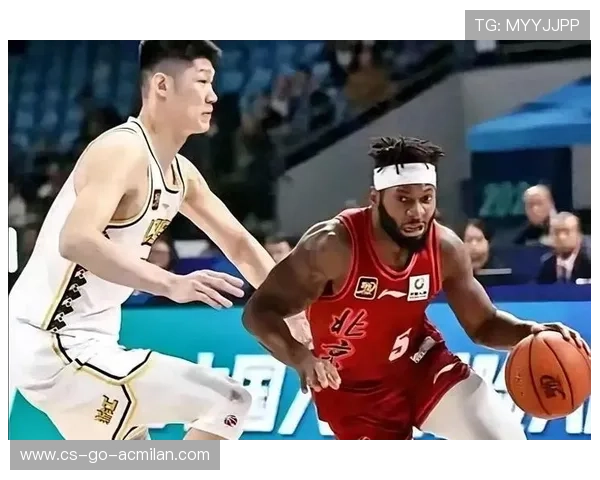 CBA 球员赛后怒甩毛巾!队友看傻 CBA 球员赛后怒甩毛巾!队友看傻