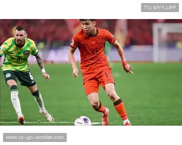 浙江队王钰栋边路带球突破：力与美的完美结合